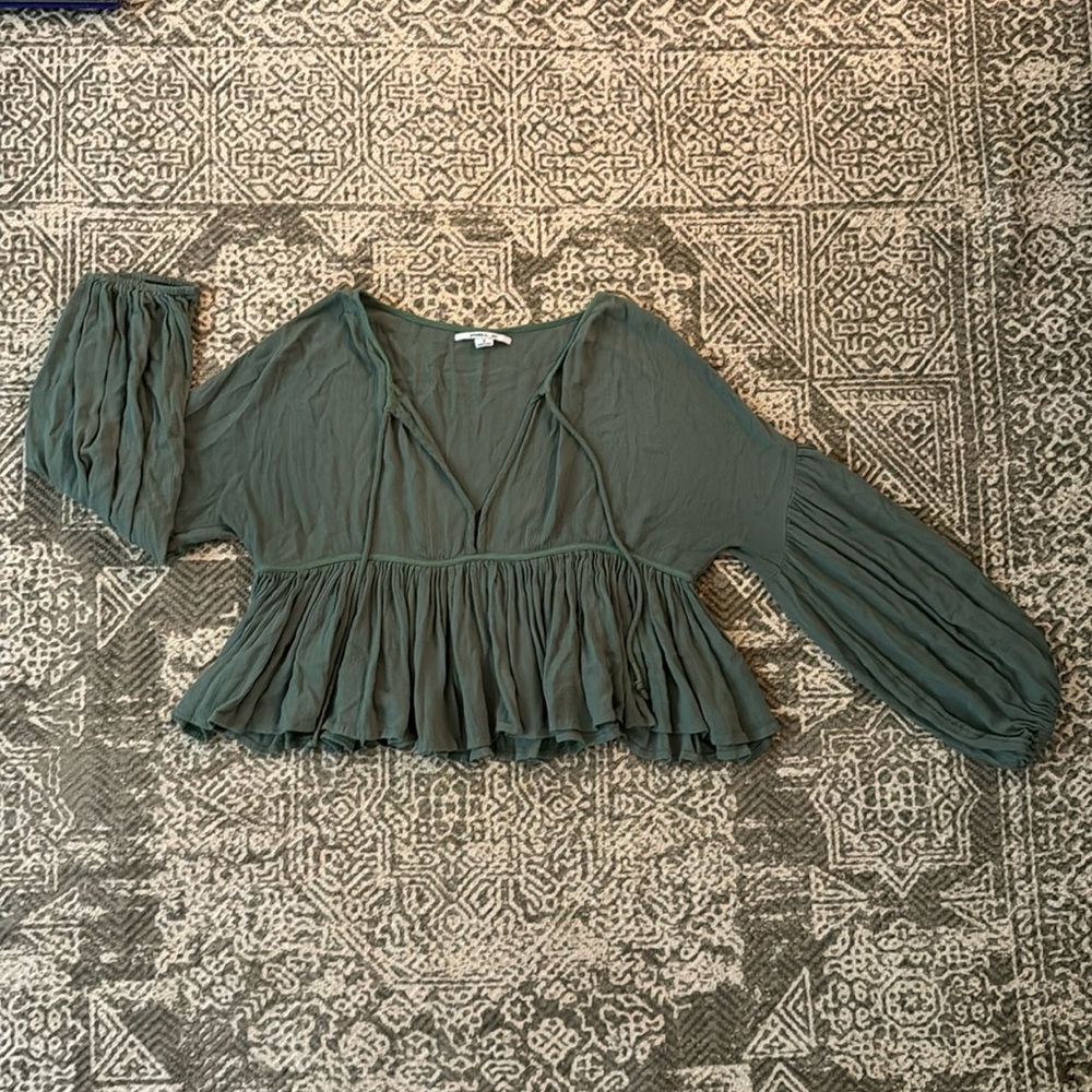 O’Neill Cropped Blouse - Picture 2 of 12